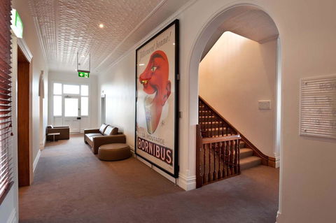 Ikon Hotel - Holiday Adelaide 0