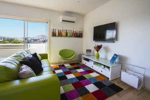 Bellerive Marina View Apartments No 28 - Holiday Adelaide 0