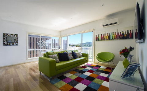 Bellerive Marina View Apartments No 28 - Holiday Adelaide 3