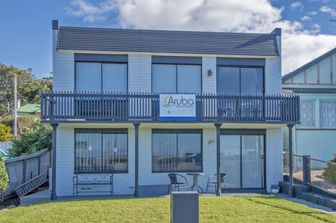 Aruba Apartments - Holiday Adelaide 2