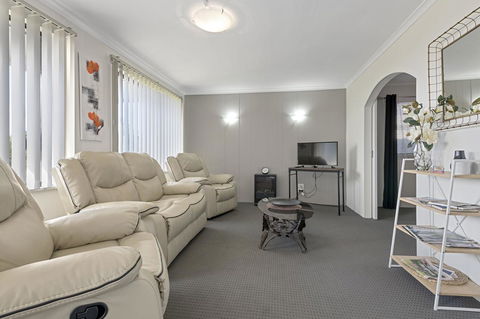 Aruba Apartments - Holiday Adelaide 9
