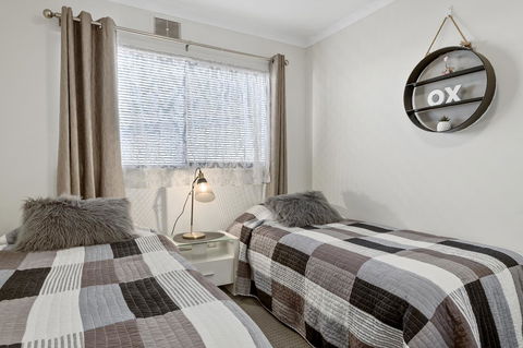 Aruba Apartments - Holiday Adelaide 7