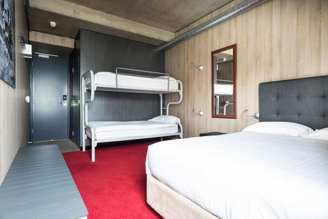 Buller Central Hotel - Holiday Adelaide 3