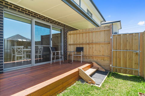 Rosewater Townhouses Dromana - Holiday Adelaide 6