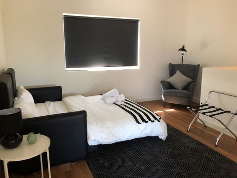 Rosewater Townhouses Dromana - Holiday Adelaide 1