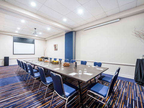 Novotel Melbourne Glen Waverley - Holiday Adelaide 18