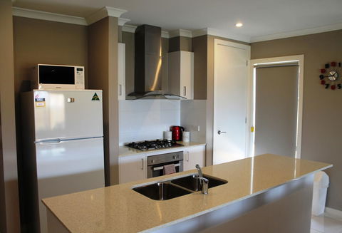 Atarhi Villas - Melbourne - Holiday Adelaide 3