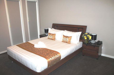 Atarhi Villas - Melbourne - Holiday Adelaide 8