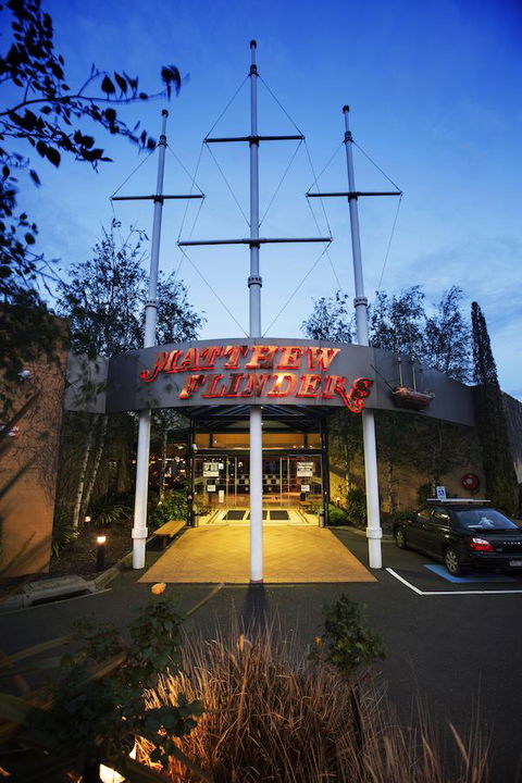 Nightcap At Matthew Flinders Hotel - Holiday Adelaide 43