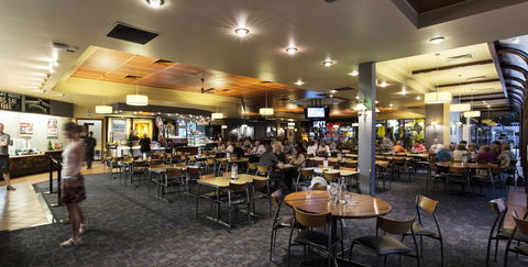 Nightcap At Matthew Flinders Hotel - Holiday Adelaide 9