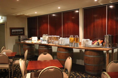 Swan Hill Resort - Holiday Adelaide 6