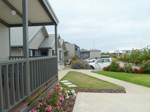 Apollo Bay Waterfront Motor Inn - Holiday Adelaide 10
