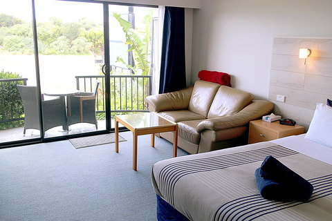 Apollo Bay Waterfront Motor Inn - Holiday Adelaide 30