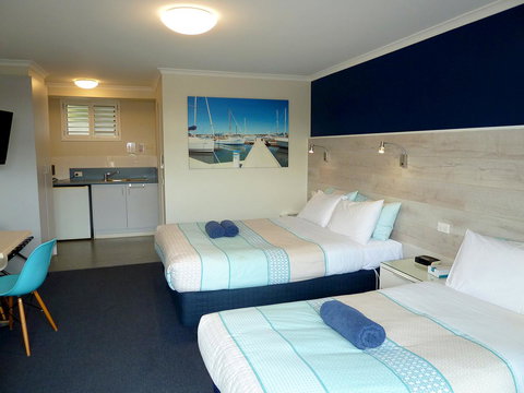 Apollo Bay Waterfront Motor Inn - Holiday Adelaide 15