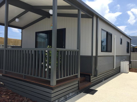 Apollo Bay Waterfront Motor Inn - Holiday Adelaide 35