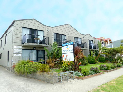 Apollo Bay Waterfront Motor Inn - Holiday Adelaide 1
