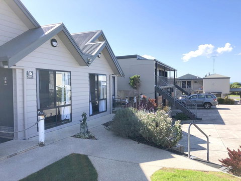 Apollo Bay Waterfront Motor Inn - Holiday Adelaide 21