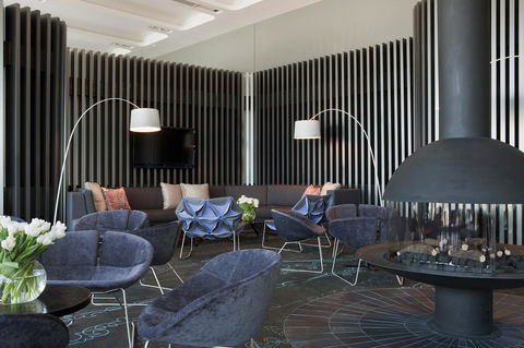 Crown Metropol Melbourne - Holiday Adelaide 9
