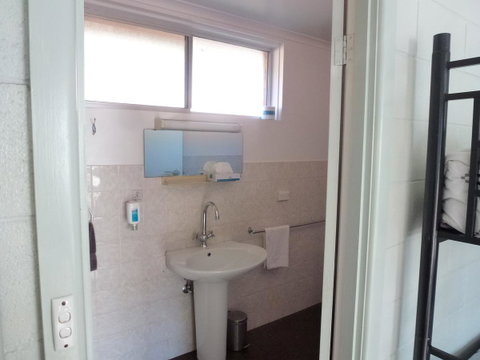 The Grampians Motel - Holiday Adelaide 36