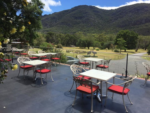 The Grampians Motel - Holiday Adelaide 0