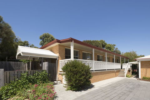 Port Campbell Parkview Motel & Apartments - Holiday Adelaide 36
