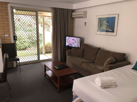 Port Campbell Parkview Motel & Apartments - Holiday Adelaide 14