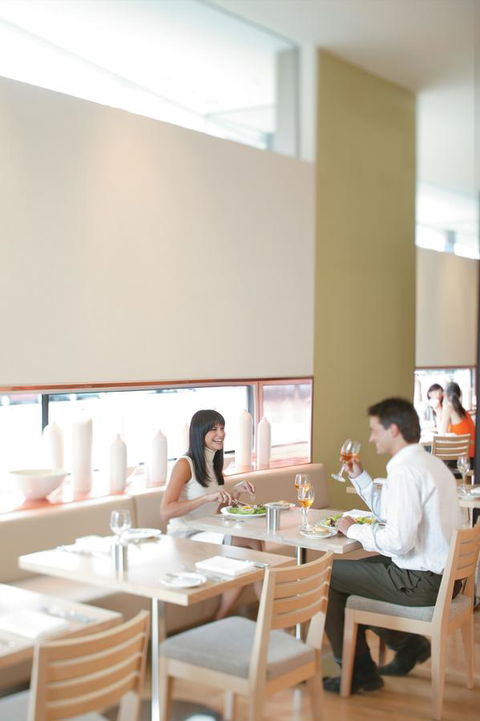 Crown Promenade Melbourne - Holiday Adelaide 12