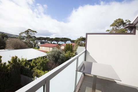7 Falls Apartments - Holiday Adelaide 6