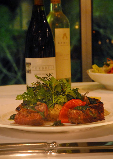 Chris\'s Beacon Point Restaurant & Villas - Holiday Adelaide 13