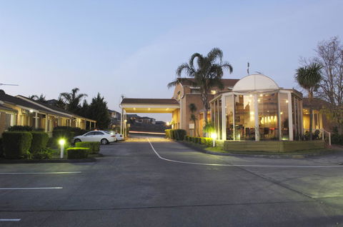 Best Western Melbourne Airport - Holiday Adelaide 0