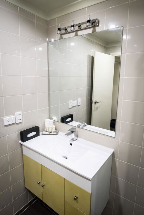 Best Western Melbourne Airport - Holiday Adelaide 30