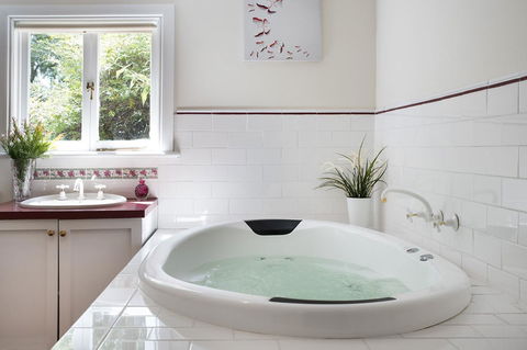 Koovelly Spa - Holiday Adelaide 6