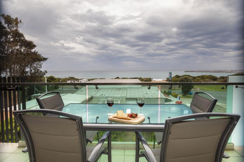 The Dolphin Apartments - Holiday Adelaide 4
