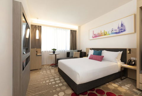 Ibis Melbourne Central - Holiday Adelaide 1