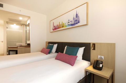 Ibis Melbourne Central - Holiday Adelaide 10