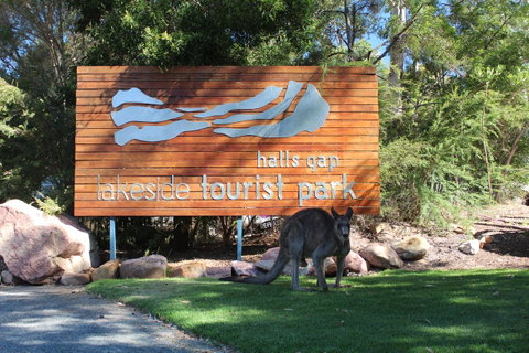 Halls Gap Lakeside Tourist Park - Holiday Adelaide 3