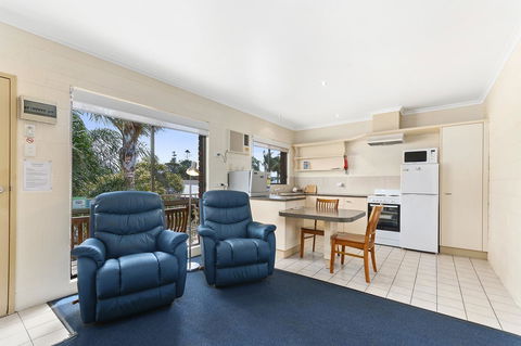 Allambi Holiday Apartments - Holiday Adelaide 9