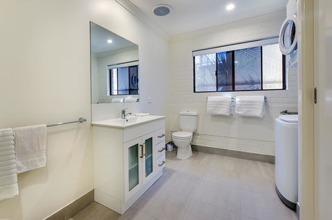 Allambi Holiday Apartments - Holiday Adelaide 35