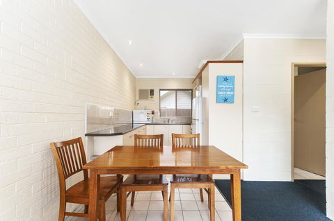 Allambi Holiday Apartments - Holiday Adelaide 1