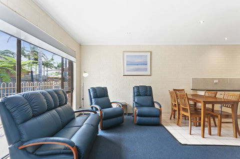 Allambi Holiday Apartments - Holiday Adelaide 3