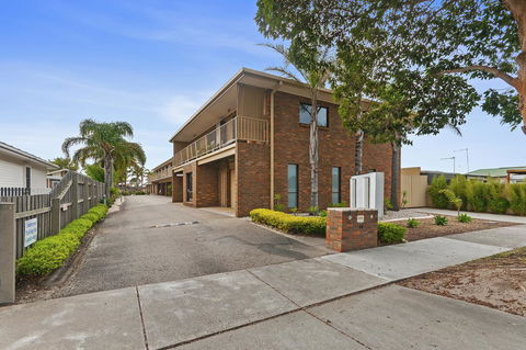 Allambi Holiday Apartments - Holiday Adelaide 8