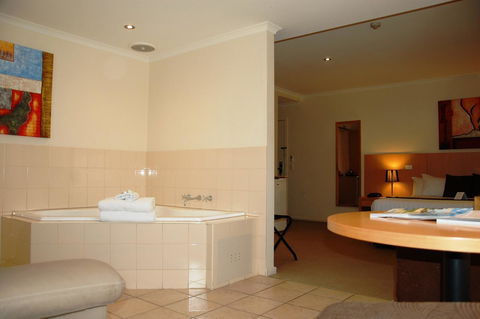Mercure Hotel Mildura - Holiday Adelaide 24