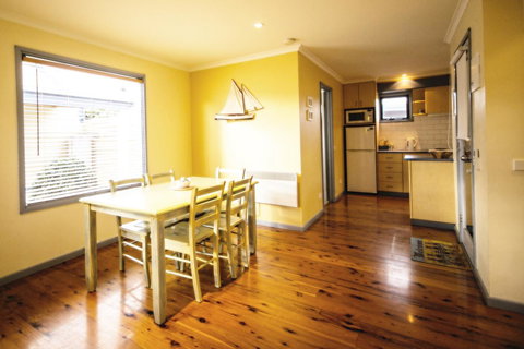 Rayville Boat Houses - Holiday Adelaide 25