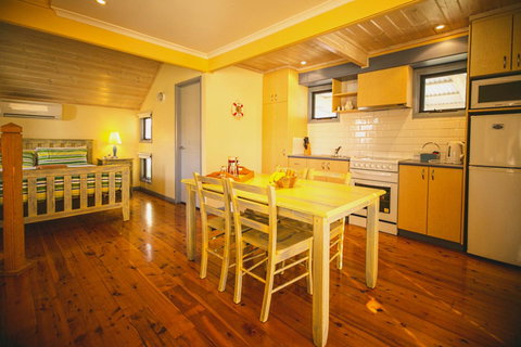 Rayville Boat Houses - Holiday Adelaide 28