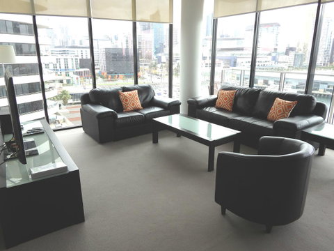 AKOM AT Docklands - Holiday Adelaide 43