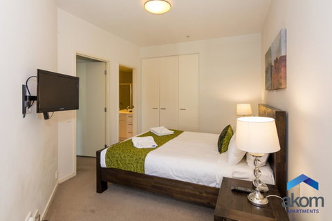 AKOM AT Docklands - Holiday Adelaide 1