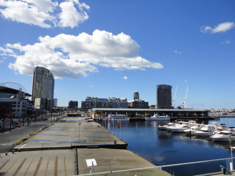 AKOM AT Docklands - Holiday Adelaide 37