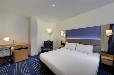 Rendezvous Hotel Melbourne - Holiday Adelaide 1