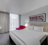 Travelodge Hotel Melbourne Docklands - Holiday Adelaide