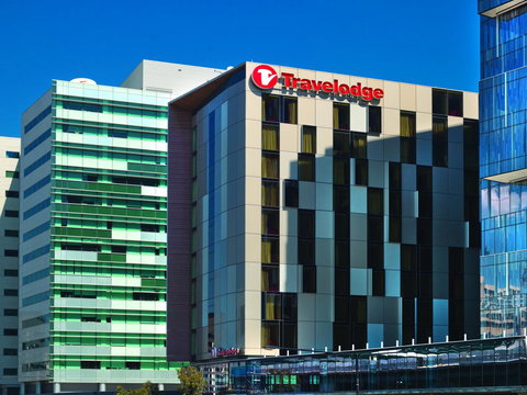 Travelodge Hotel Melbourne Docklands - Holiday Adelaide 4